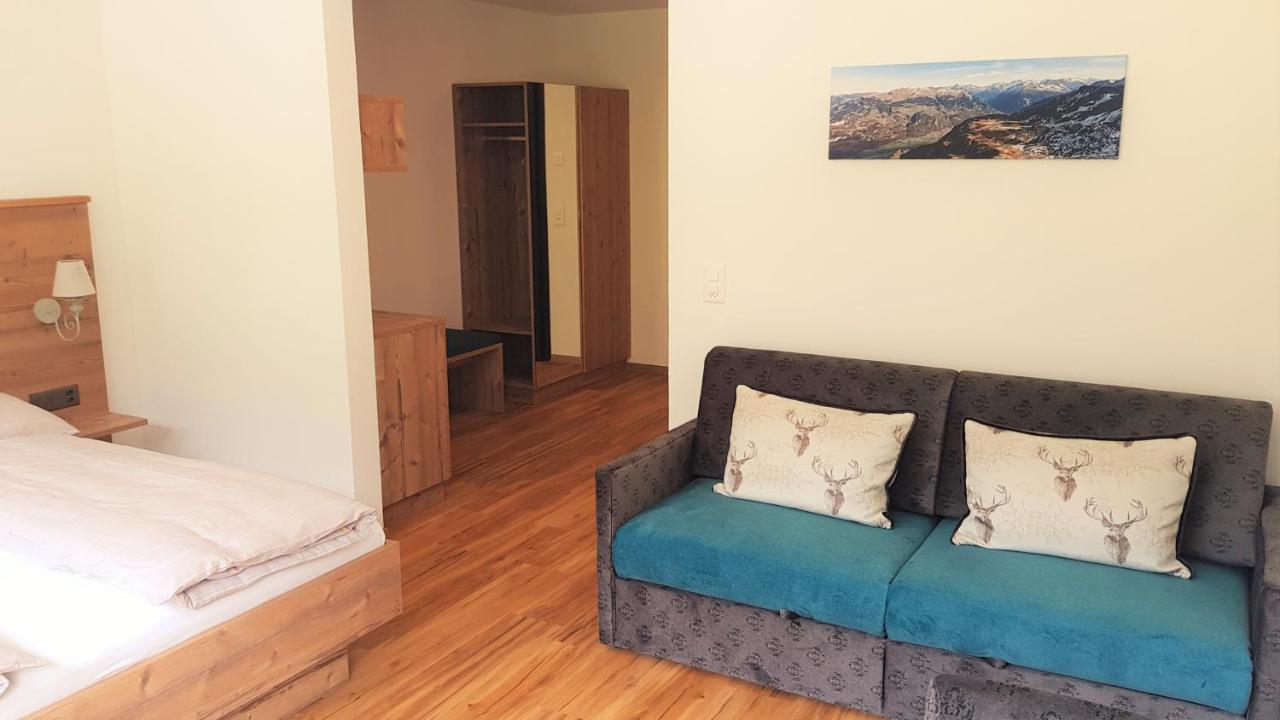 Gadmen Triftblick Bed & Breakfast エクステリア 写真