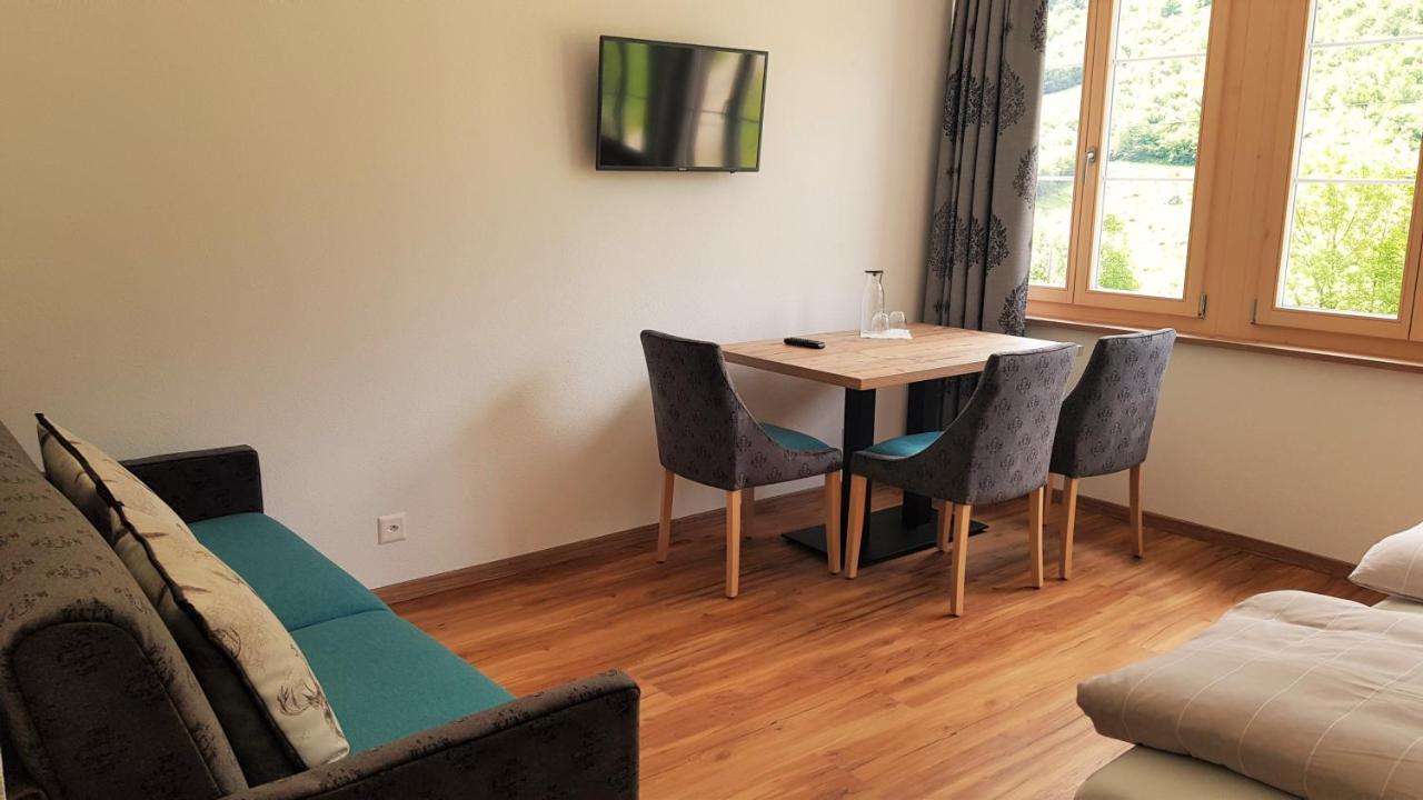 Gadmen Triftblick Bed & Breakfast エクステリア 写真